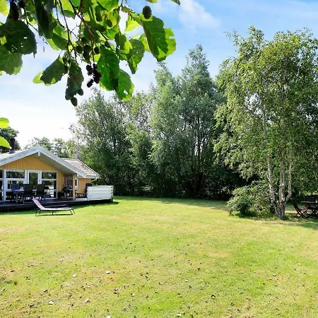Three-bedroom In 6