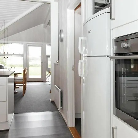 Three-bedroom In 6 Nordenbro Vesteregn